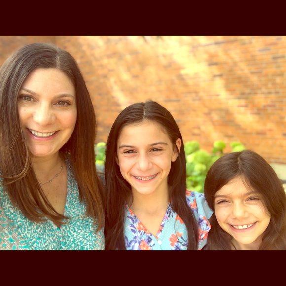 Meet your Posher, Dana - Picture 1 of 1